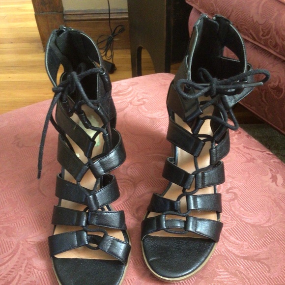 Crown Vintage Black Block Heel Gladiator Sandal sz 7 - Picture 6 of 6